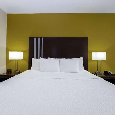 מלון La Quinta By Wyndham ארטסיה מראה חיצוני תמונה